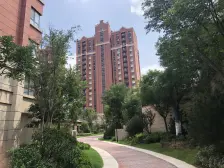 二期~双拼!院子方正!俩车位,可谈!诚信出售!