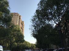 电梯3房,装修保养非常好,拎包即可入住,景观视野好