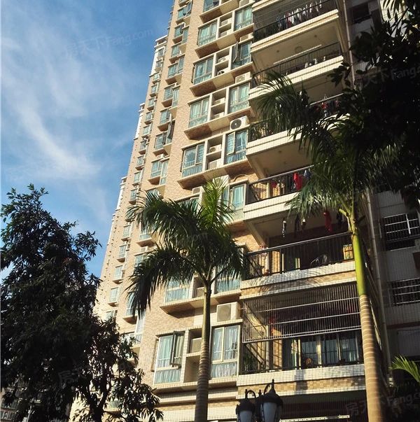 榕城华庭3房业主诚心急售特价50个来电送车位