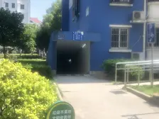 客厅朝南,配套完善,居家装修,交通便利