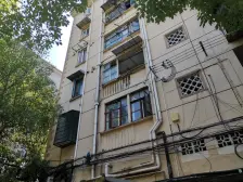 95年房龄,不靠浦东大道中间楼层朝南一房,看房有钥匙