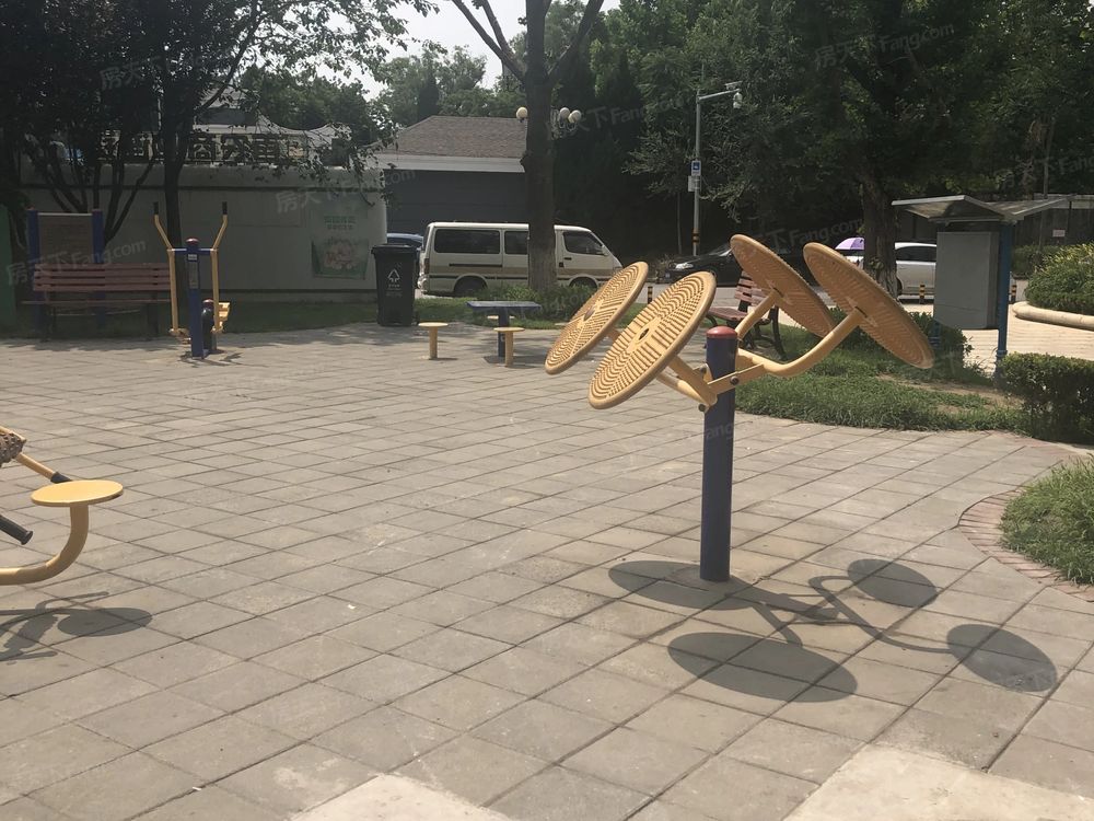 小区相关图