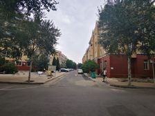 一宫四楼三室,看房方便,价钱可议