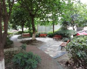 丰和日丽3室2厅东南