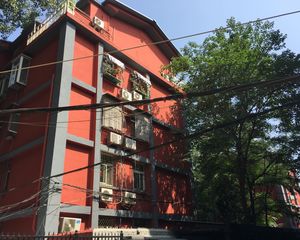 此房是满五年,已办上市,无浪费,无遮挡
