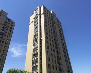 东吴广场旁东澜湾小区,商品房2室2厅