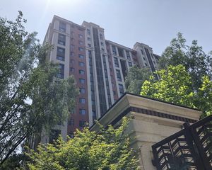 保利海德公园4室2厅南北