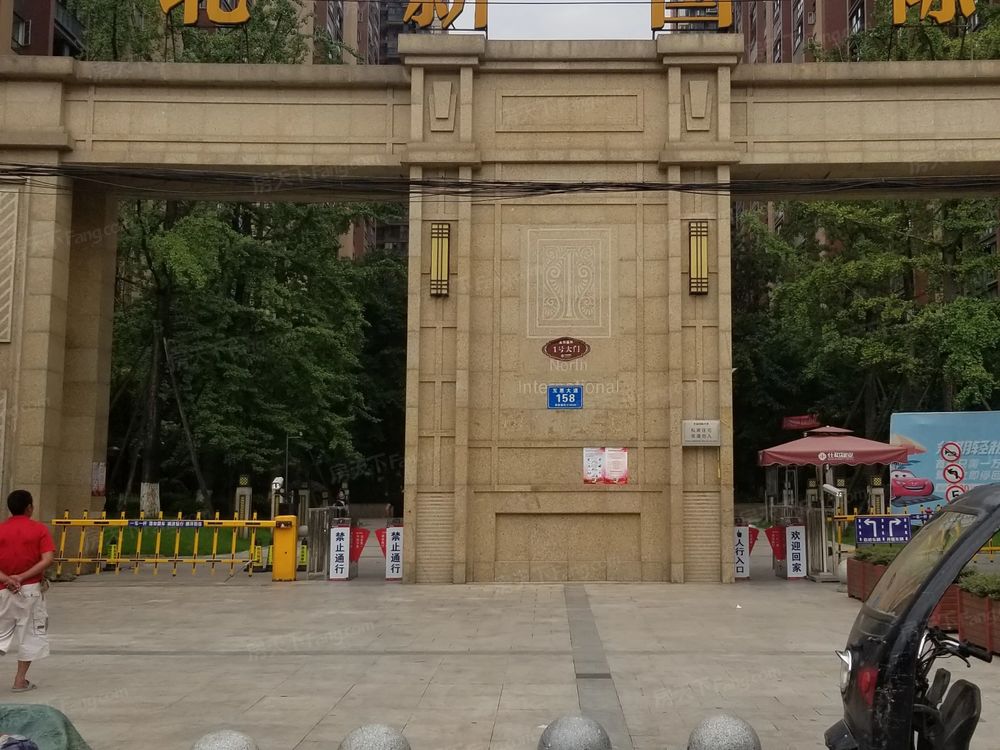 小区相关图