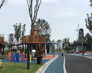 蓝光观岭雍锦半岛3室2厅东南