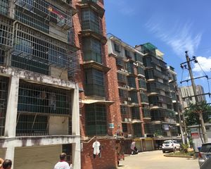 鑫湘佳园3室1厅南