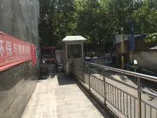 雅美佳小区 购物方便 正南朝向 精装修 大两房 满五