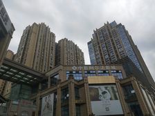银海中心1室1厅东南