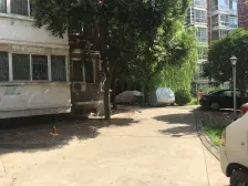 2017年精装修双气中间楼层,满五唯一,