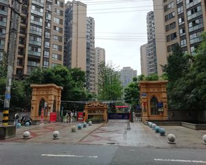 润禾花园4室1厅东东南