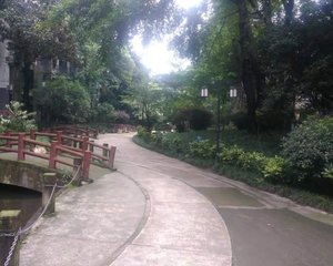 阳光华苑 4室1厅 南