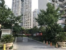 装修花了75万,欧式实木家具;电梯好楼层看江;shu包房