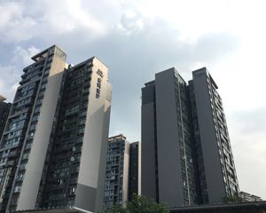 蓝光金悦金沙3室1厅西北