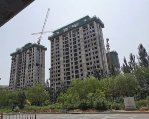 海东慢城 东河 次新小区 配套齐全 电梯房