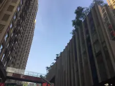 世茂天城 精装四室 中间楼层 地铁口 带车位地下室