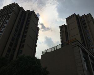 保利梧桐语3室2厅东南