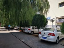 中间楼层,看房随时,满五年。。