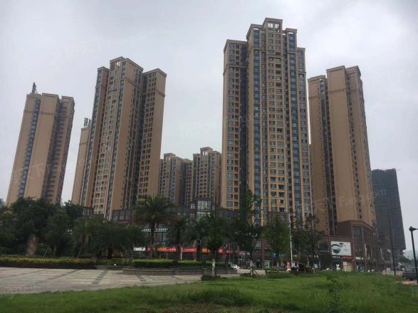 翡翠湾2期南庭实景图