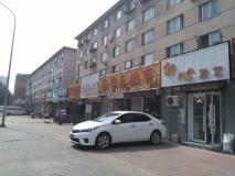 绿地新里城周边配套-店铺