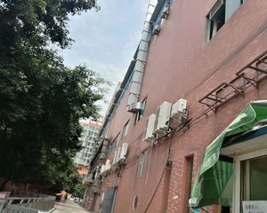 好莱坞商业广场 1室1厅 南