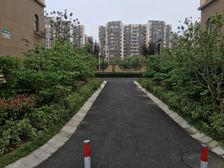 精装修三房飞机户型,楼层位置好,采光充足