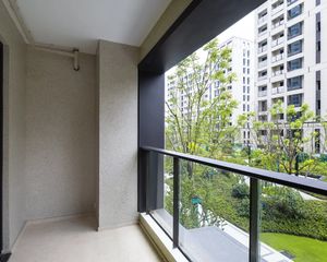 东北师大新小区品质高,人车分流,小区环境优美