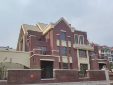 一楼复式带院,精装修,全地上,全屋净水、壁炉