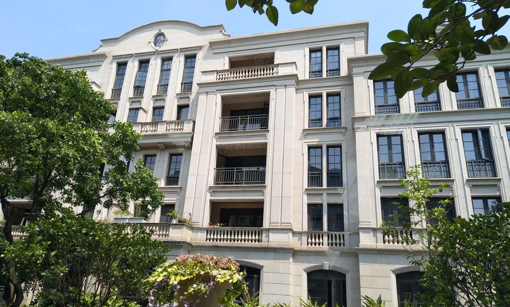 漓江大美官邸大平层洋房204平4房2厅4卫带双主卧双露台