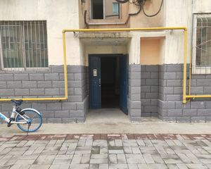 鼓楼落凤街商圈,南北通透,出行方便,价格可议