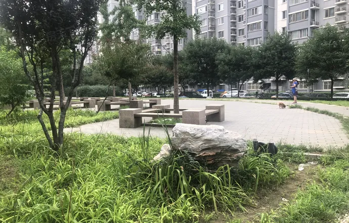 新宫阳光星苑北区 精装全南 两居 主卧带客厅 拎包入住,北京丰台新宫