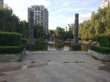 华沁苑一期二楼边户三室两厅一卫123平带车库低税