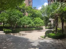 近地铁,产证在手,交通便利,电梯房,客厅朝南,精装修