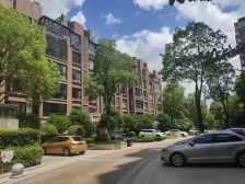 大虹桥大三房两厅两卫 精装修 带产权车位 全明户型