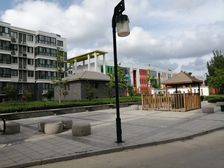 如意花园 电梯房 随意装修 三室两厅两卫 151平方