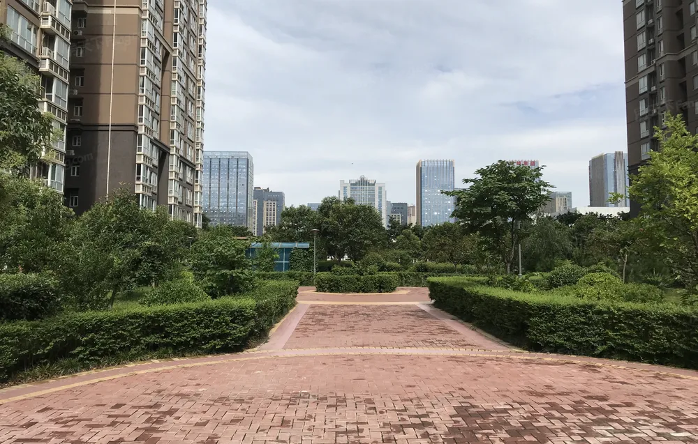 不临街,全明结构二室,精装电梯高层有证,地铁口附近,西安经开北苑旭景