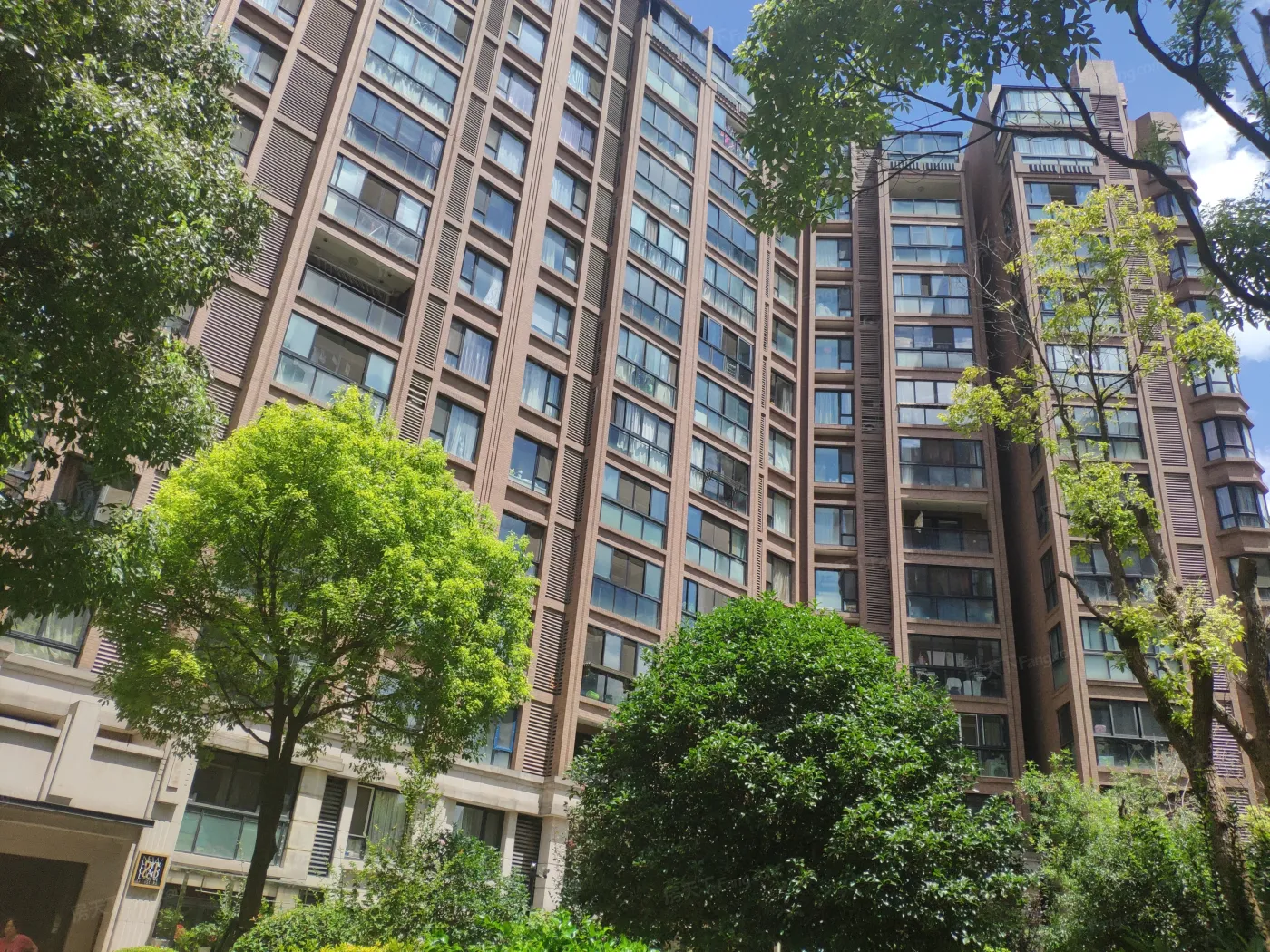 新虹桥雅苑图片相册,户型图,样板间图,装修效果图,实景图-上海房天下