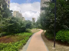 仁恒西郊花园 四房有车位 诚心出售 看中价格好谈