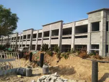 中冶沁海云墅 东大头联排别墅,带265平大院子 带露台