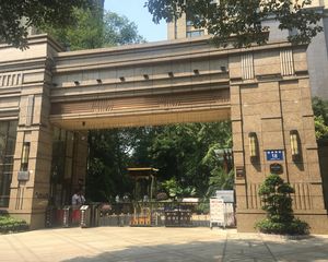世茂玉锦湾二期3室2厅西南