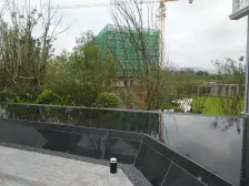 此房户型方正,拥有长阳台以及大横厅,三卧室全采光