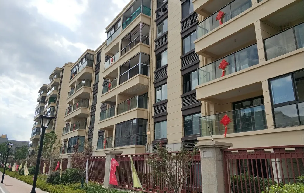 yd急租 文昌府 精装3房 拎包入住 家电齐全 曲江 武警医院 蓝海