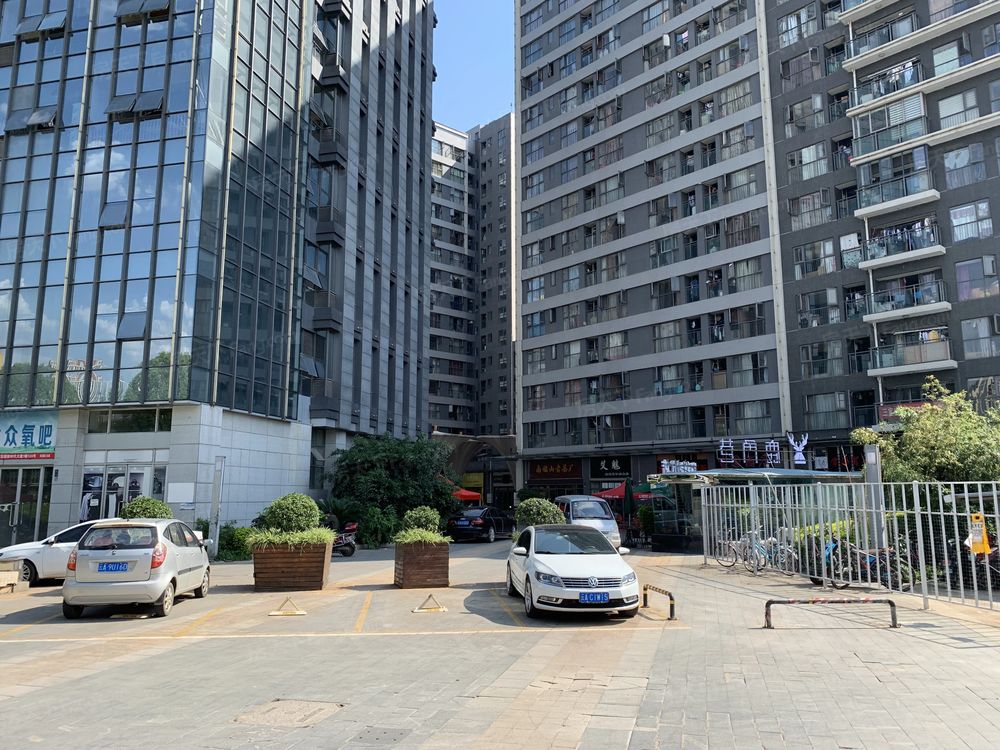 小区相关图