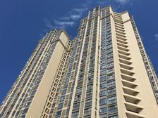 悦龙山 3室1厅 东南