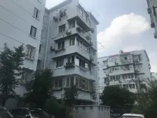 门店主推,前排位置,出入方便,看中还可再谈