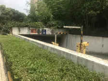 小区中间位置,有三个阳台,功能间区分明显,通风好