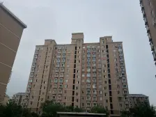 业主诚意出售。低总价。户型好。看房方便